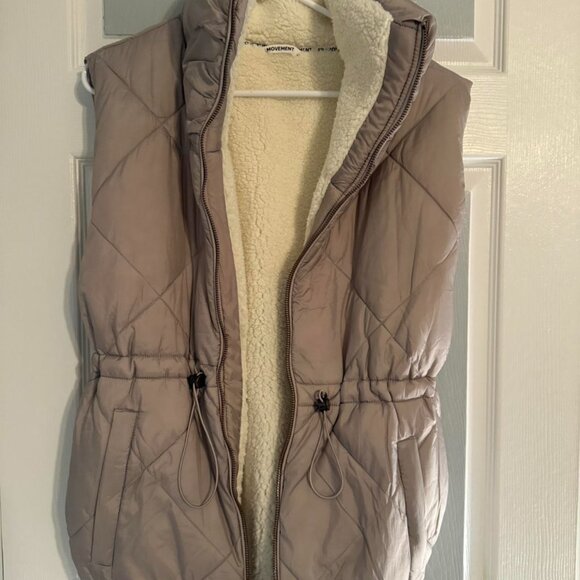 Free People Venture Out Reversible Quilted Puffer Vest . NWOT, size XS. - Picture 5 of 7